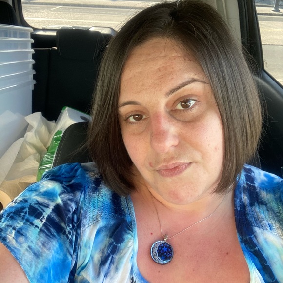 Meet your Posher, Danielle - Picture 5 of 16